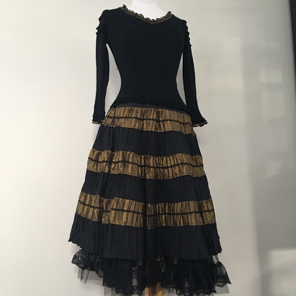 Black and Gold ruffle dress size 42 (S/M)